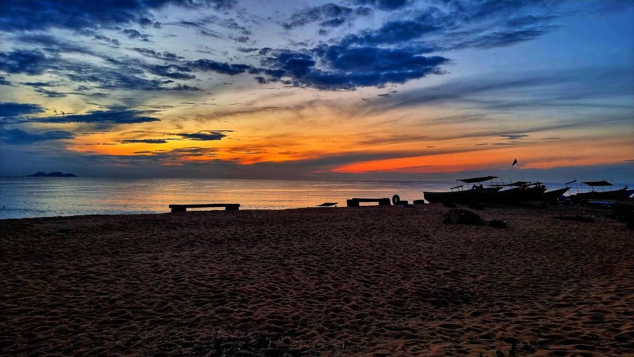 Rumah Tamu Tepi Pantai Otel Dungun Dış mekan fotoğraf